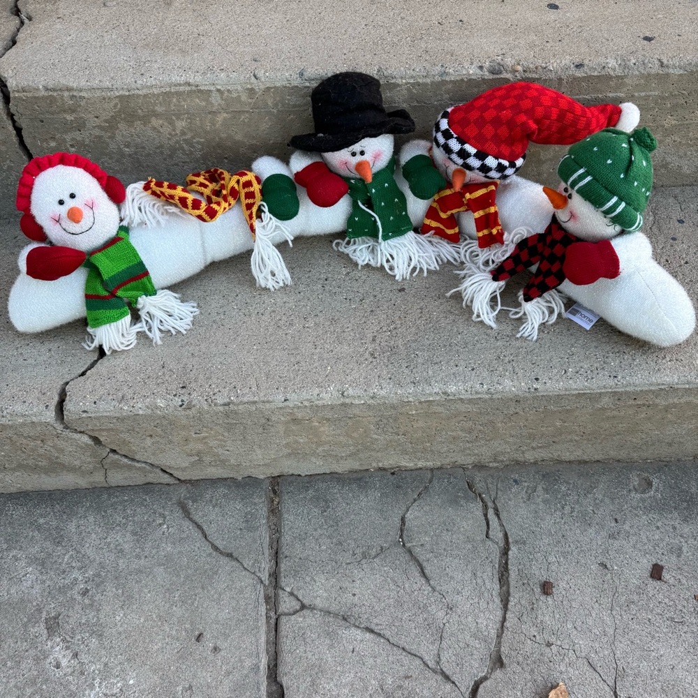 JCPenney Snowman Mantle Piece-‎ Missing One Snowman